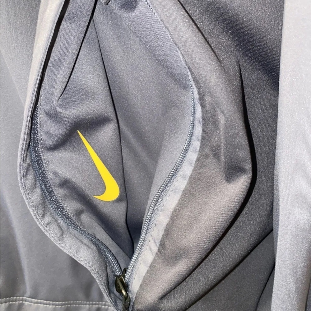 NIKE GOLF Size X-Large Zip Up Mens Storm Fit Windbreaker Jacket Gray W/Yellow - Picture 7 of 11
